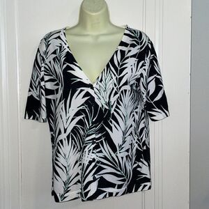 Talbots black & white‎ bamboo print short sleeved cardigan sweater